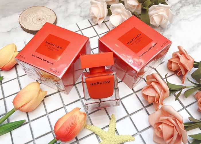 Thiết kế chai nước hoa Narciso Rodriguez Narciso Rouge 90ml rực rỡ, b&iacute; ẩn